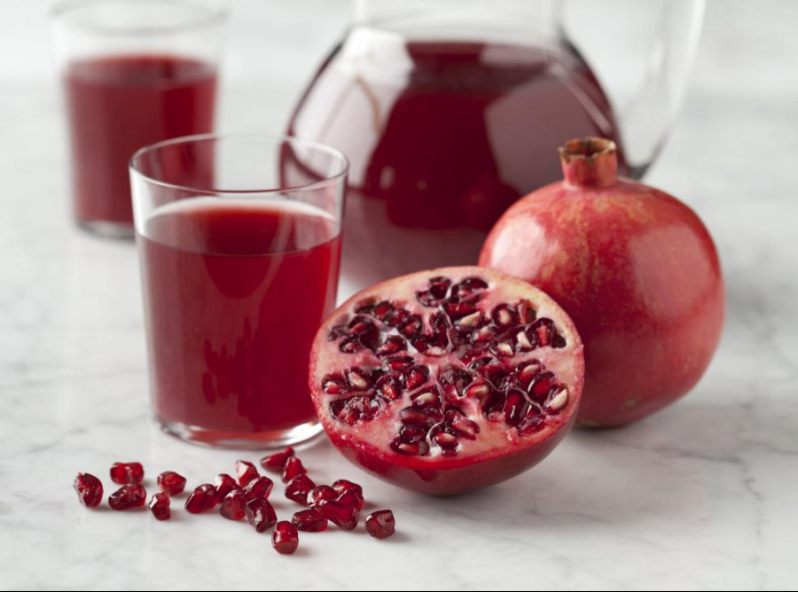 Pomegranate Juice and Fruit